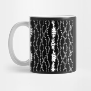 Dashed waves Mug